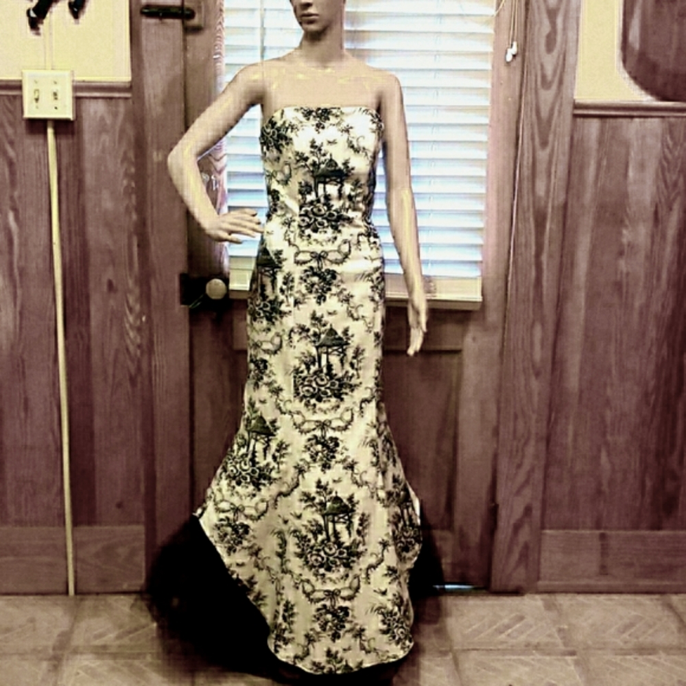 Evening Gown Size Medium by Aspeed